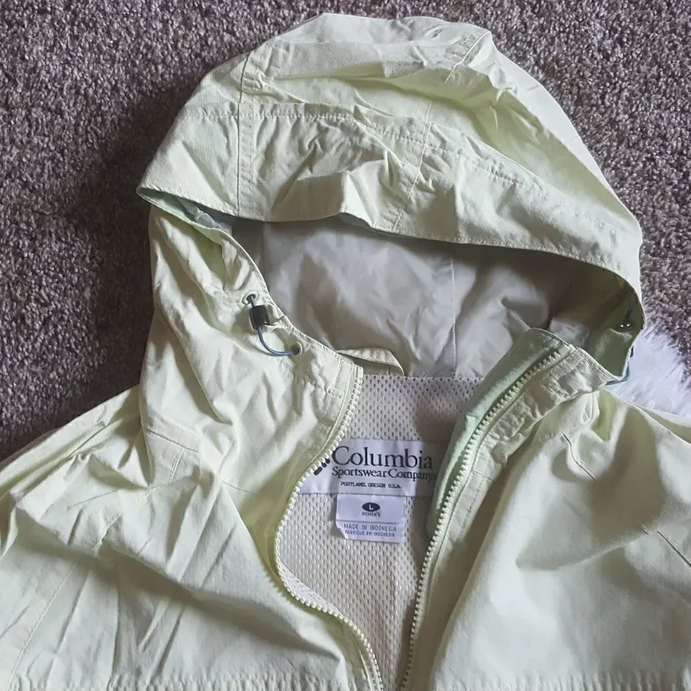 Columbia Yellow Lightweight Jacket Size Large‎
